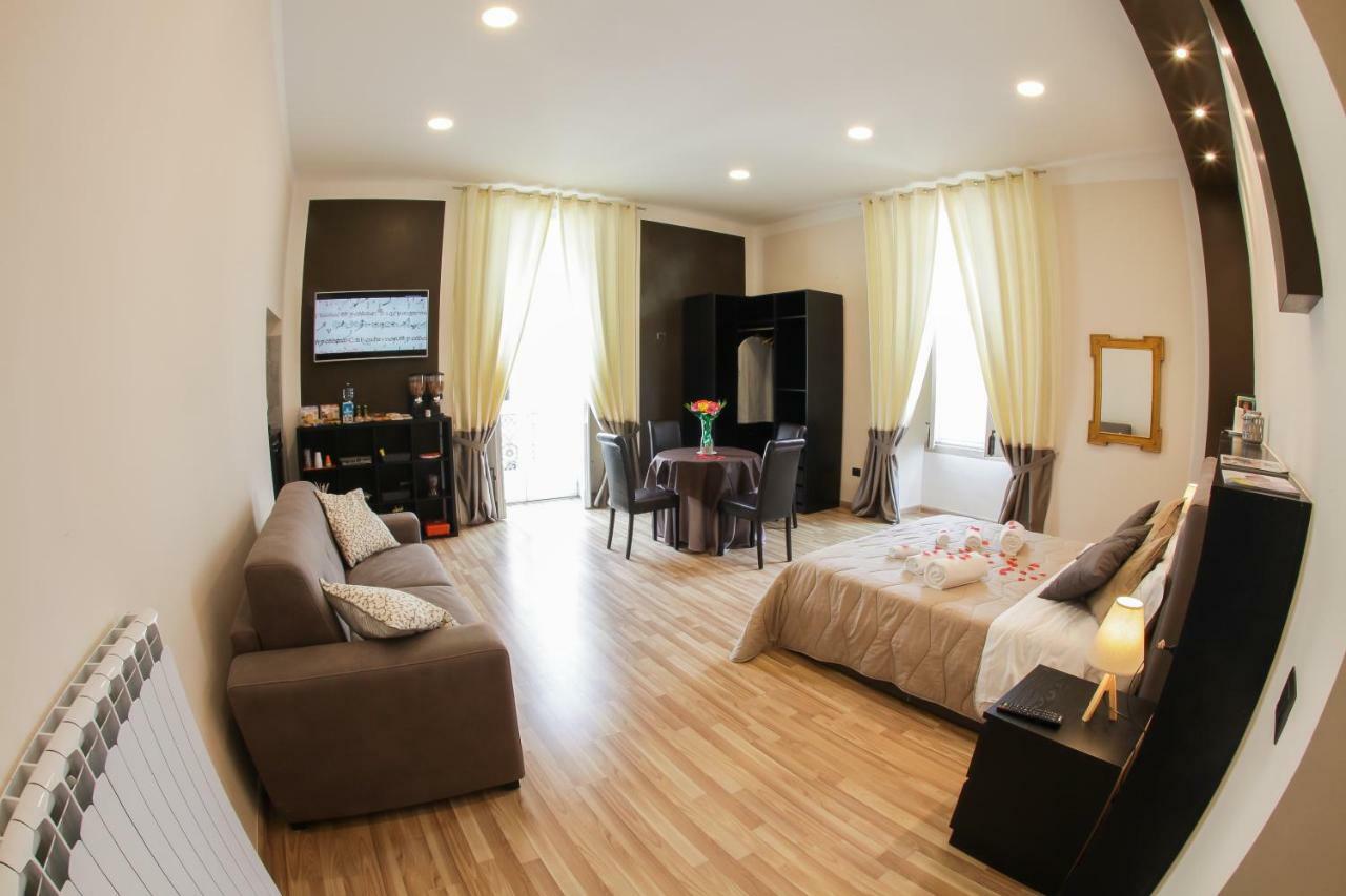 Reggia & Dintorni Rooms A Caserta Kültér fotó